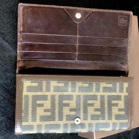 FENDI Zucca Navy Canvas and Brown Leather Snap Wallet 8 Credit Cards 4 Billfolds - Picture 8 of 16